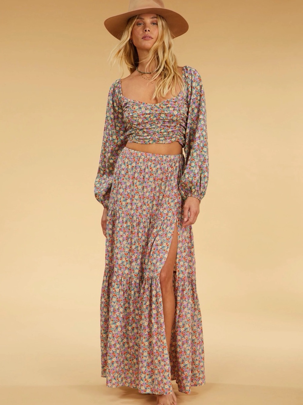 Billabong Floral Set